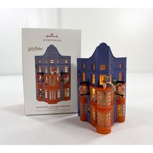 Hallmark 2019 Harry Potter Weasleys' Wizard Wheezes Light Up Joke Shop Ornament